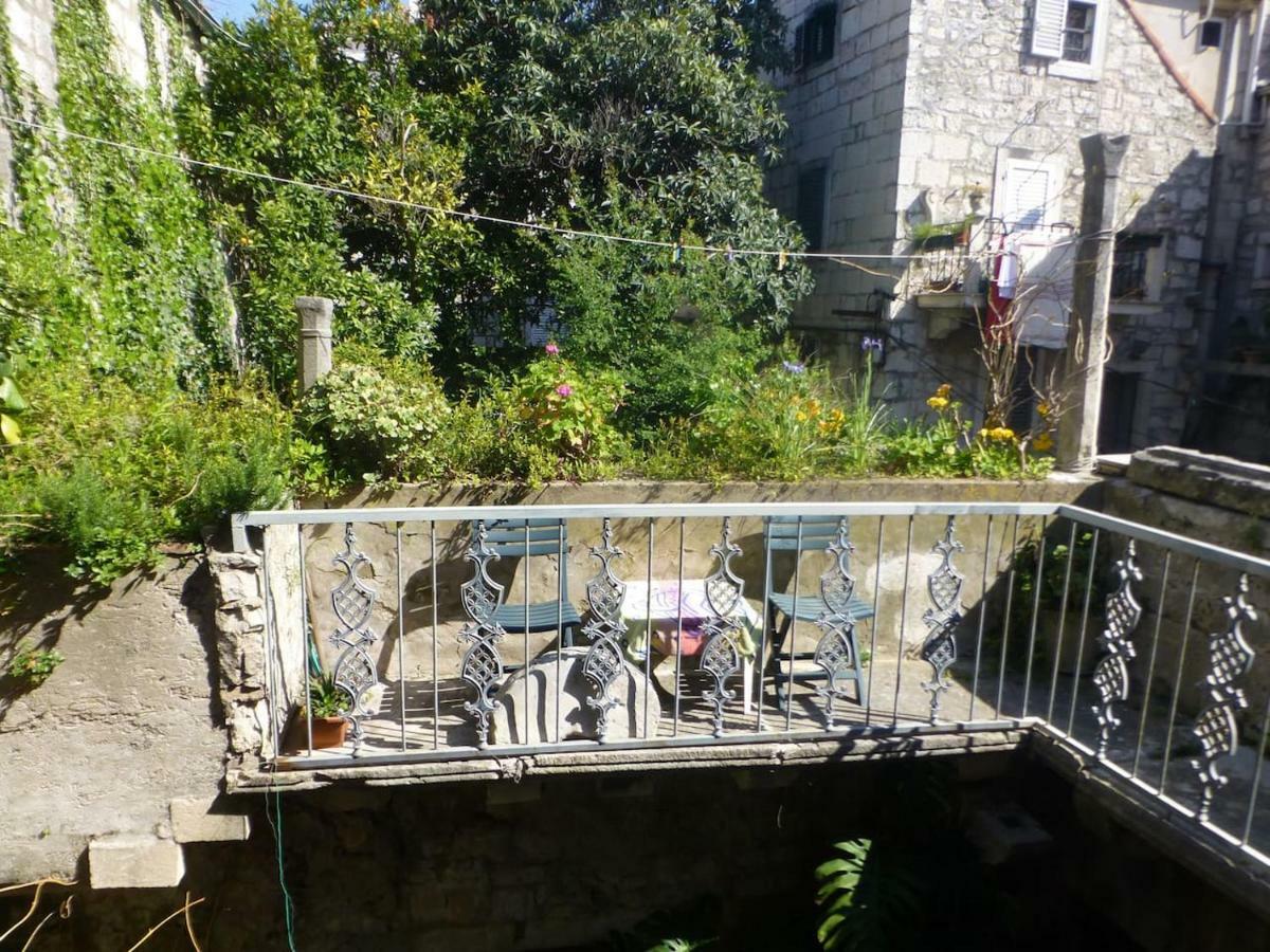 Giunio House, Old Town Centre Apartment Korčula