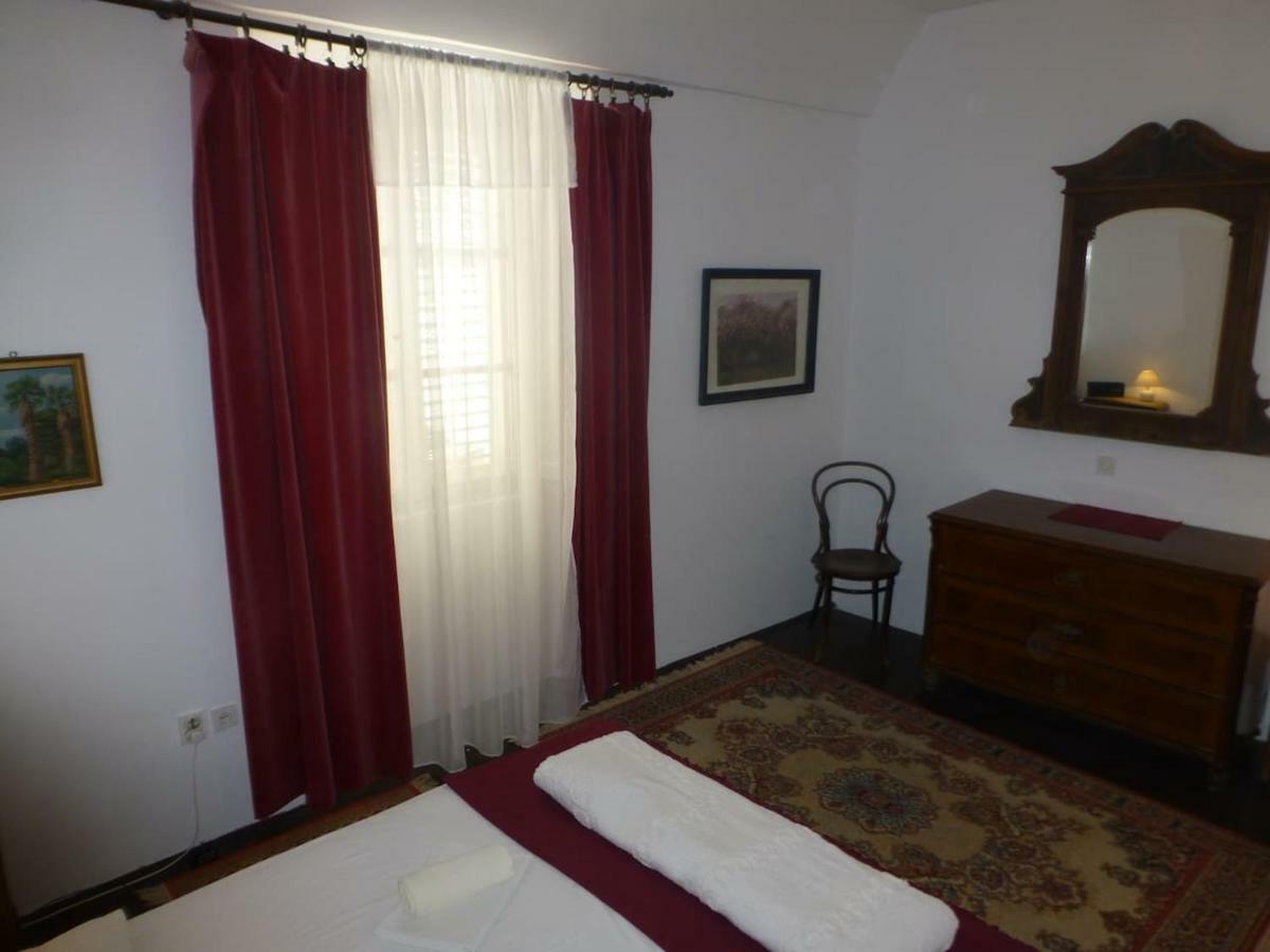 Giunio House, Old Town Centre *
